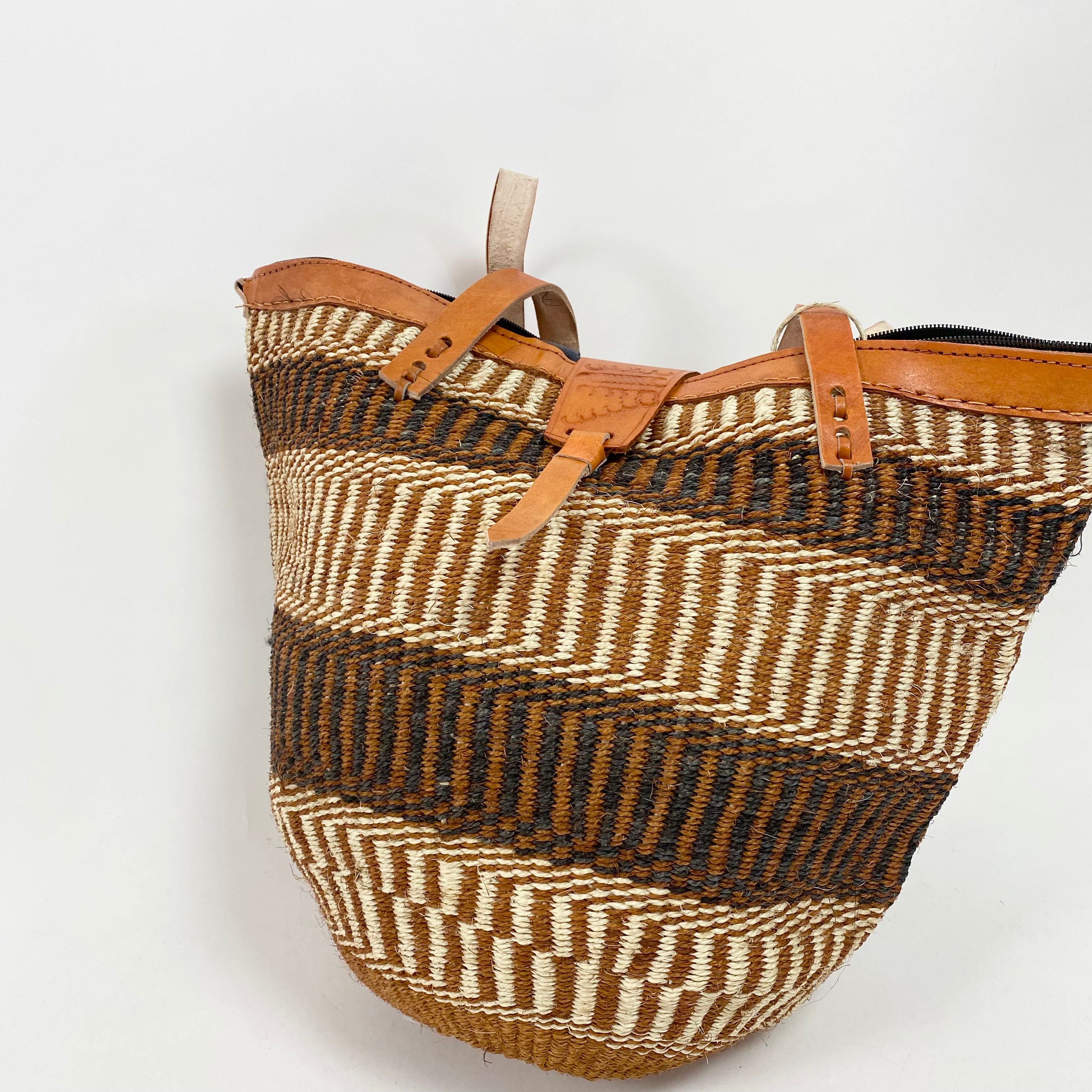 Bag No. 8 - Gold brown