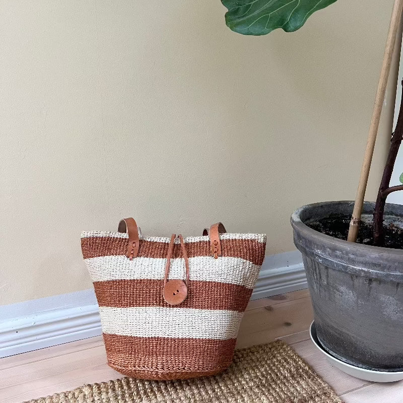 【美品] NKNIT sponge striped hand bag Elegant Handwoven Bag No. 5 | Unique, Sustainable Fashion