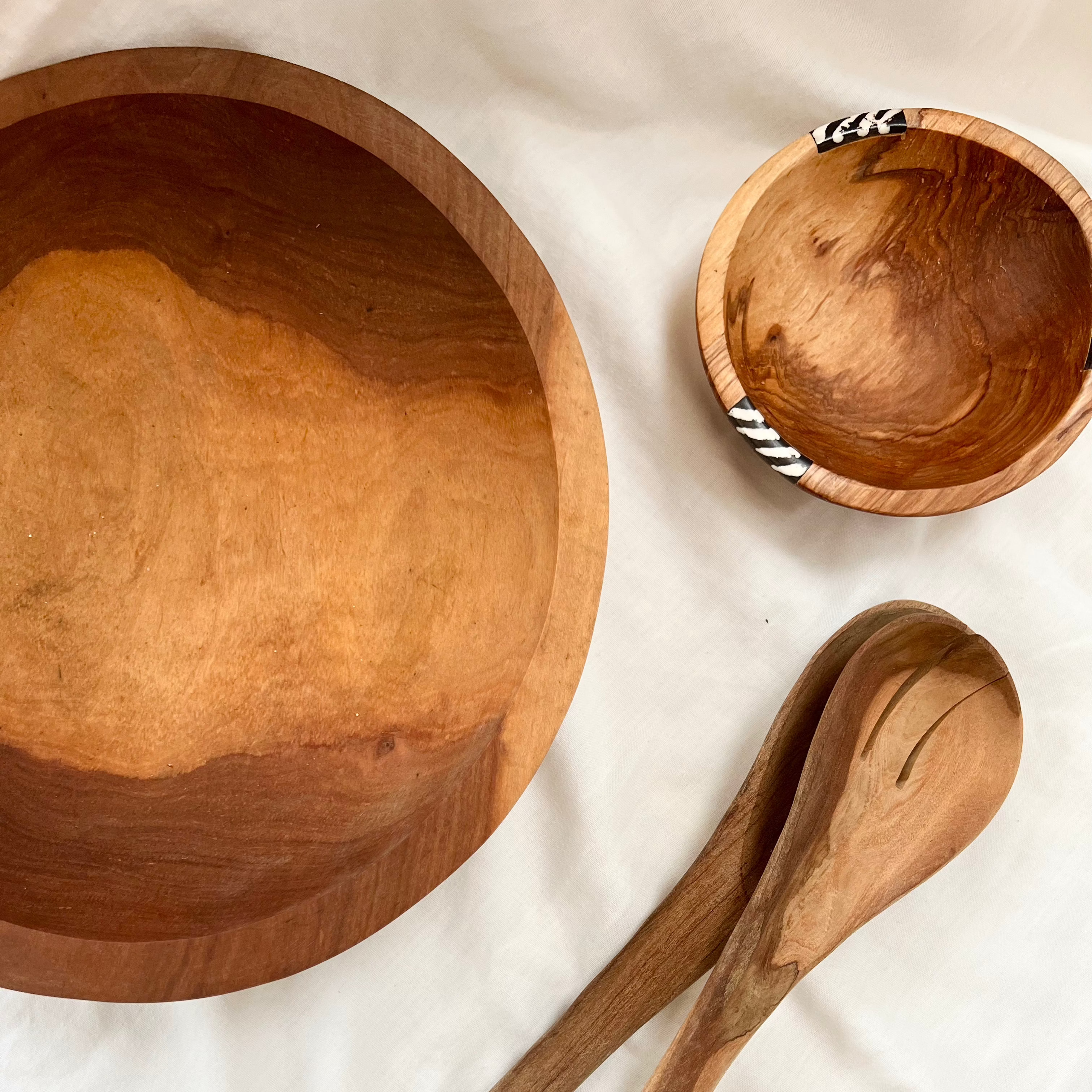 Wood bowl no. 1 - Dark